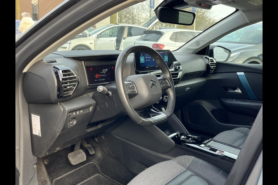 Citroën Ë-C4 Shine 50 kWh SOH 98% 3-FASE LADER | VAN: €19.900 VOOR: €17.877- UW EINDEJAARSVOORDEEL: €2.023| stuur + stoel verwarming | trekhaak | head-up display | Camera | keyles start & go | dodehoek | Rijklaar geleverd met 12 maanden BOVAG-garantie