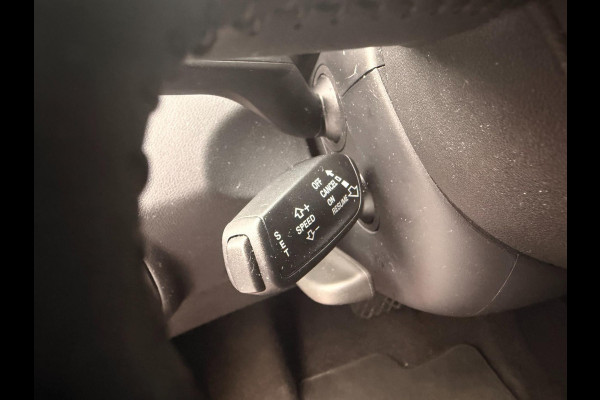 Audi A1 Sportback 1.0 TFSI Sport S line Edition DSG Navigatie 4-Deurs Stoelverw Xenon PDC Cruise