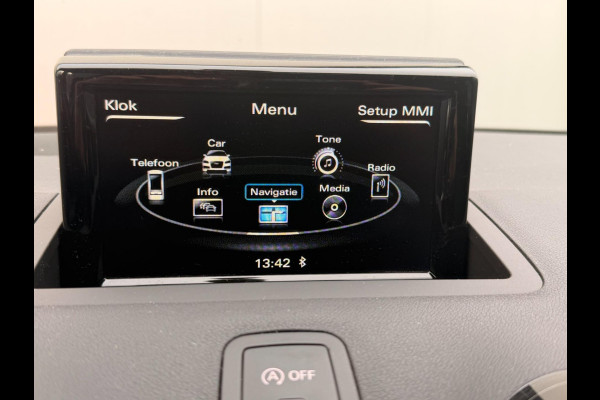 Audi A1 Sportback 1.0 TFSI Sport S line Edition DSG Navigatie 4-Deurs Stoelverw Xenon PDC Cruise