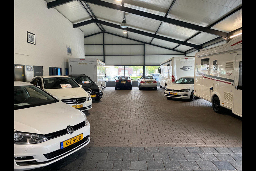 Audi A1 Sportback 1.0 TFSI Sport S line Edition DSG Navigatie 4-Deurs Stoelverw Xenon PDC Cruise