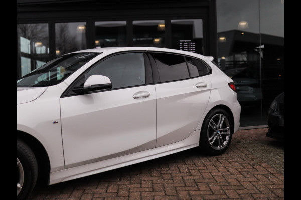 BMW 1-serie 118i High Executive | M-Sport | PDC | LED | Cruise Control