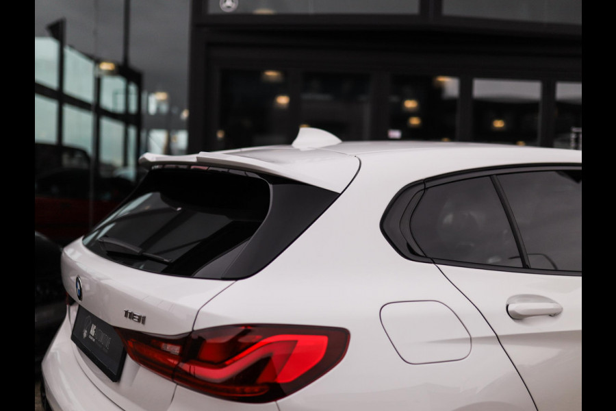 BMW 1-serie 118i High Executive | M-Sport | PDC | LED | Cruise Control