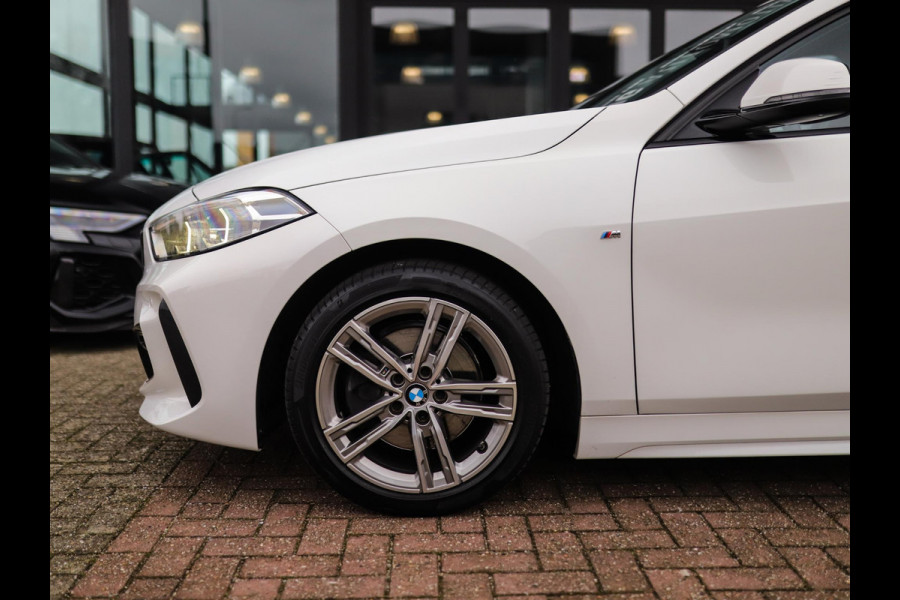BMW 1-serie 118i High Executive | M-Sport | PDC | LED | Cruise Control