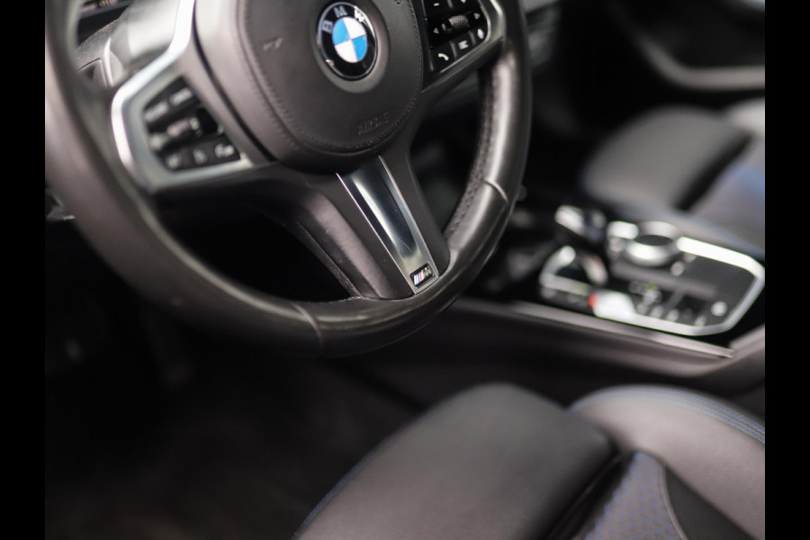 BMW 1-serie 118i High Executive | M-Sport | PDC | LED | Cruise Control