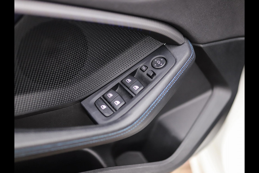 BMW 1-serie 118i High Executive | M-Sport | PDC | LED | Cruise Control