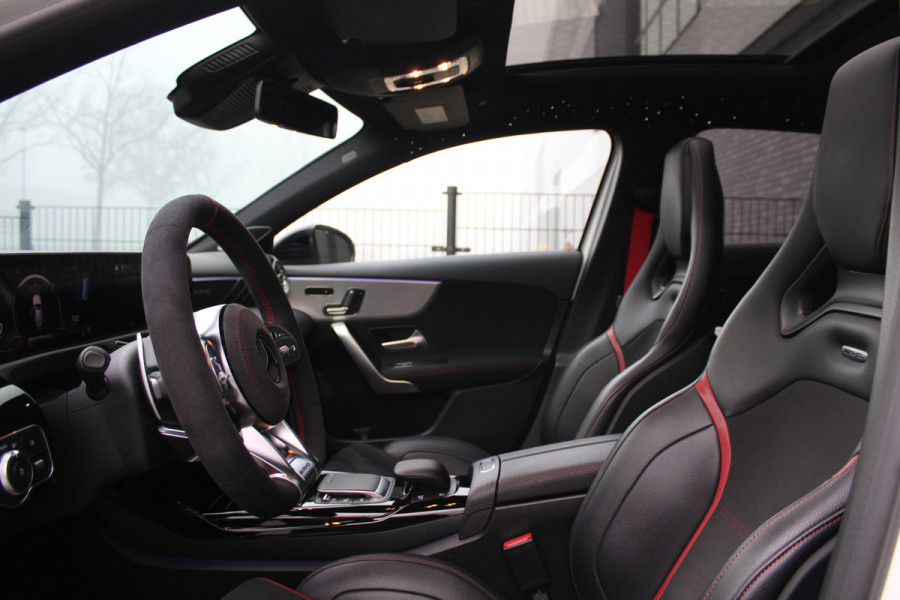 Mercedes-Benz A-Klasse AMG 35 4MATIC Edition 1 | FULL OPTION! | SCHAALSTOELEN | PANO | BURMESTER | STERRENHEMEL | HUD | MEMORY | 360 |