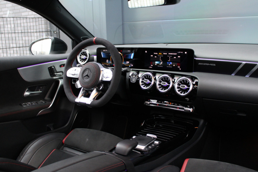 Mercedes-Benz A-Klasse AMG 35 4MATIC Edition 1 | FULL OPTION! | SCHAALSTOELEN | PANO | BURMESTER | STERRENHEMEL | HUD | MEMORY | 360 |