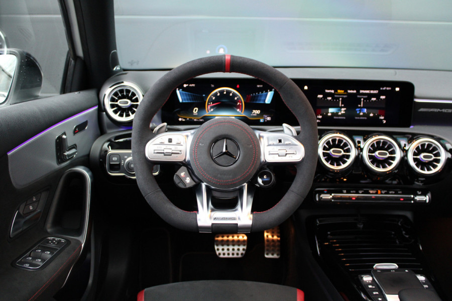 Mercedes-Benz A-Klasse AMG 35 4MATIC Edition 1 | FULL OPTION! | SCHAALSTOELEN | PANO | BURMESTER | STERRENHEMEL | HUD | MEMORY | 360 |