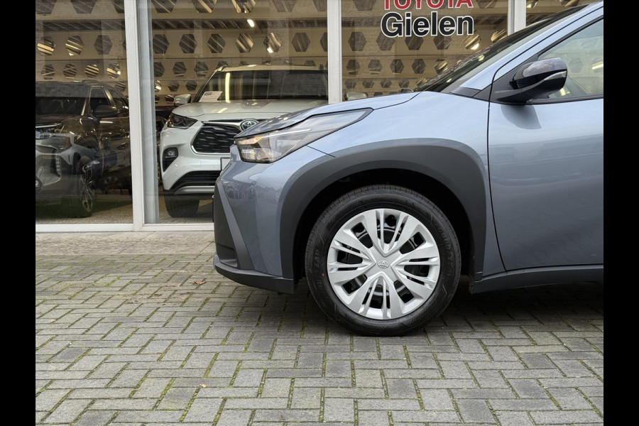Toyota Aygo X 1.5 Hybrid Play | Celestite grey, Apple CarPlay/Android Auto, Parkeercamera, Adaptive cruise control