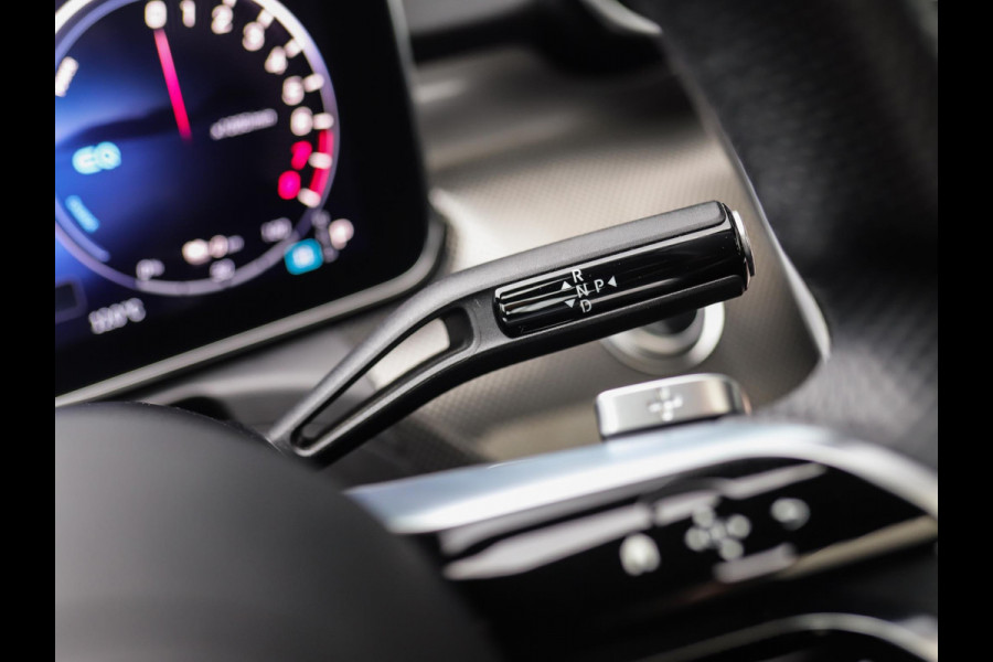 Mercedes-Benz C-Klasse 300 e AMG Line | Leder | Camera | Stoelverw. | Pano