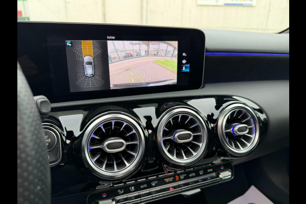 Mercedes-Benz A-Klasse 180 AMG Line