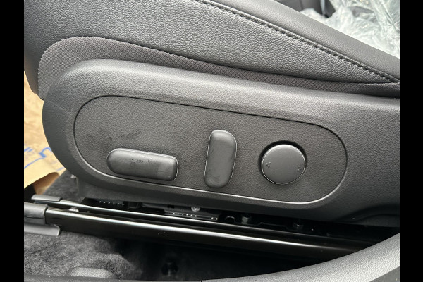 Hyundai Kona 1.6 GDI HEV Premium Sky FULL HYBRID | NIEUWE AUTO MET REGISTRATIE | VOLLE AUTO! | FABR GARANTIE T/M 12-2029| PANO | STOEL VENTILATIE EN VERWARMING| STUUR VERWARMING| SUPER COMPLEET!|