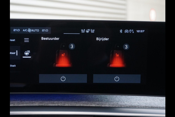 Peugeot 3008 1.2 Hybrid 136 GT Leder interieur | Panoramadak