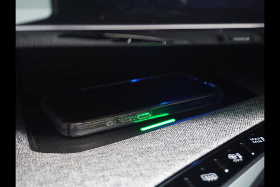 Peugeot 3008 1.2 Hybrid 136 GT Leder interieur | Panoramadak