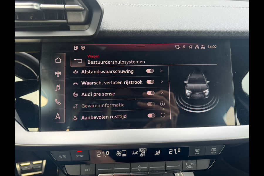 Audi A3 Sportback 30 TFSI S-line edition * Navigatie * Parkeersensoren * Audi Sound *