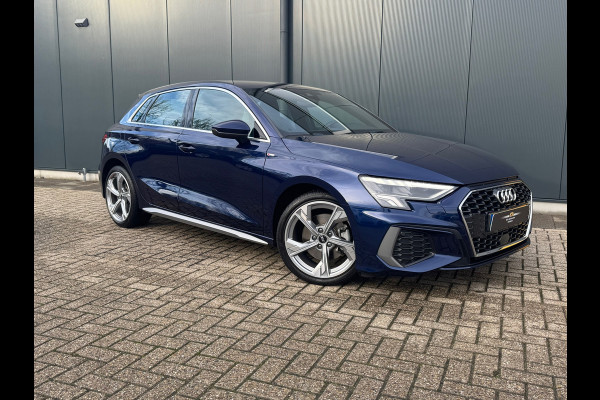 Audi A3 Sportback 30 TFSI S-line edition * Navigatie * Parkeersensoren * Audi Sound *