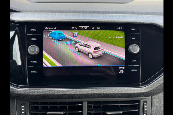 Volkswagen T-Cross 1.0 TSI Automaat R-Line * Carplay * Virtual Cockpit * Climate Control * Adaptieve Cruise *