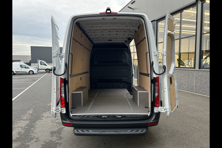 Mercedes-Benz Sprinter 317 CDI L2 H2 MBUX / 360 Camera / Navigatie / Geveerde stoel / Cruise control / Airco / 270 Graden achterdeuren
