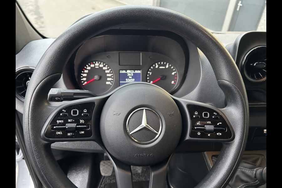 Mercedes-Benz Sprinter 317 CDI L2 H2 MBUX / 360 Camera / Navigatie / Geveerde stoel / Cruise control / Airco / 270 Graden achterdeuren