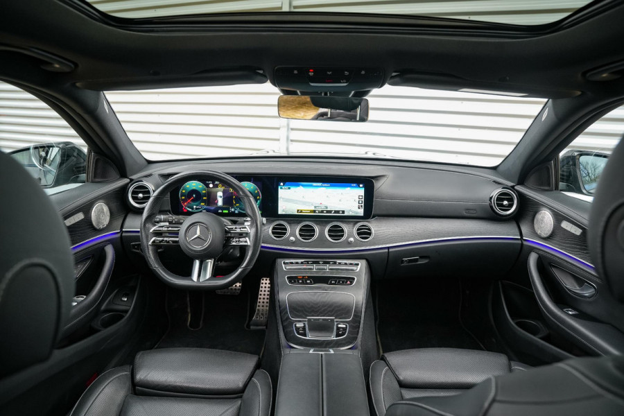 Mercedes-Benz E-Klasse E300 de Panodak Burmester 360 Camera HUD Trekhaak Keyless