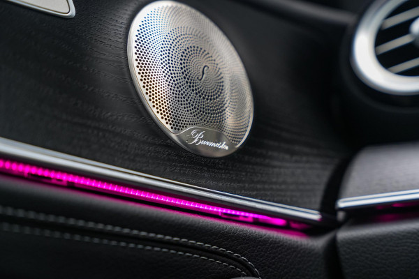 Mercedes-Benz E-Klasse E300 de Panodak Burmester 360 Camera HUD Trekhaak Keyless
