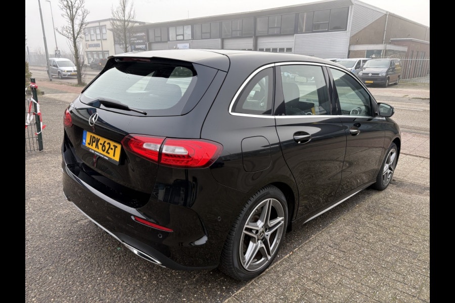 Mercedes-Benz B-Klasse 250 e Business Solution AMG