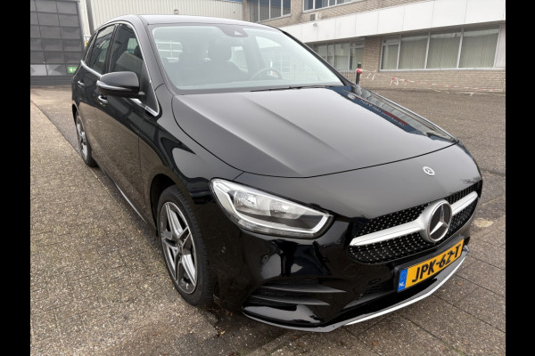 Mercedes-Benz B-Klasse 250 e Business Solution AMG