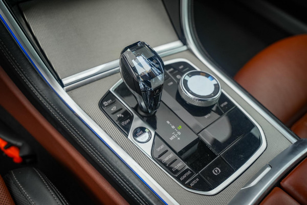 BMW 8 Serie M850i xDrive High Executive Laser M Pakket 20''