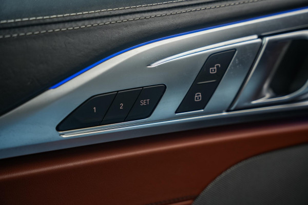 BMW 8 Serie M850i xDrive High Executive Laser M Pakket 20''