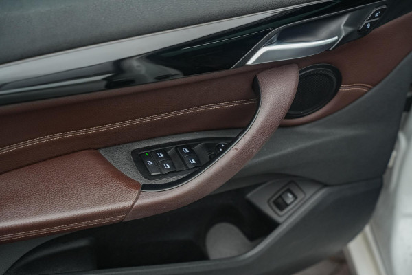 BMW X1 sDrive18i High Executive Edition M-Pakket/ pano/ org NL/ NAP