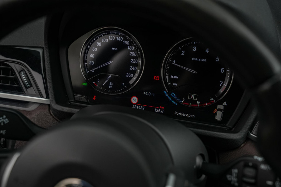 BMW X1 sDrive18i High Executive Edition M-Pakket/ pano/ org NL/ NAP