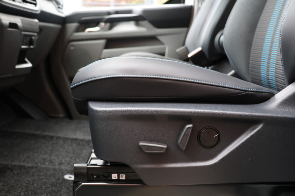 Ford Transit Custom 300 2.0 TDCI L2H1 Sport 170 PK DC | Dubbel Cabine | 360 Camera | ACC | Blind Spot | Navigatie | Camera | CarPlay | Lane Assist | Elek. Trekhaak | 5-Zitter | BPM VRIJ | Verlengde fabrieksgarantie tot 11-2029