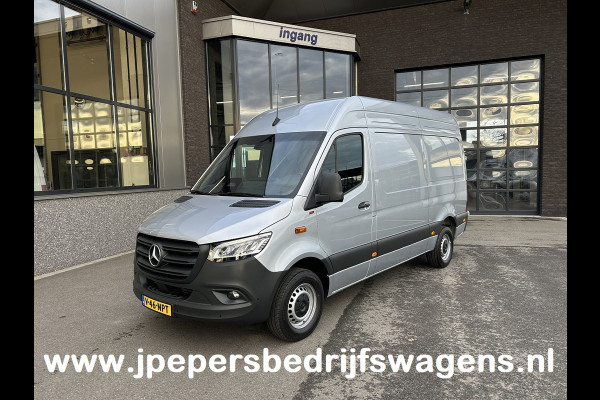 Mercedes-Benz Sprinter 317 CDI L2 H2 Pro LED / MBUX / Navigatie / Camera / Parkeersensoren / Cruise control / Airco / 270 Graden achterdeuren