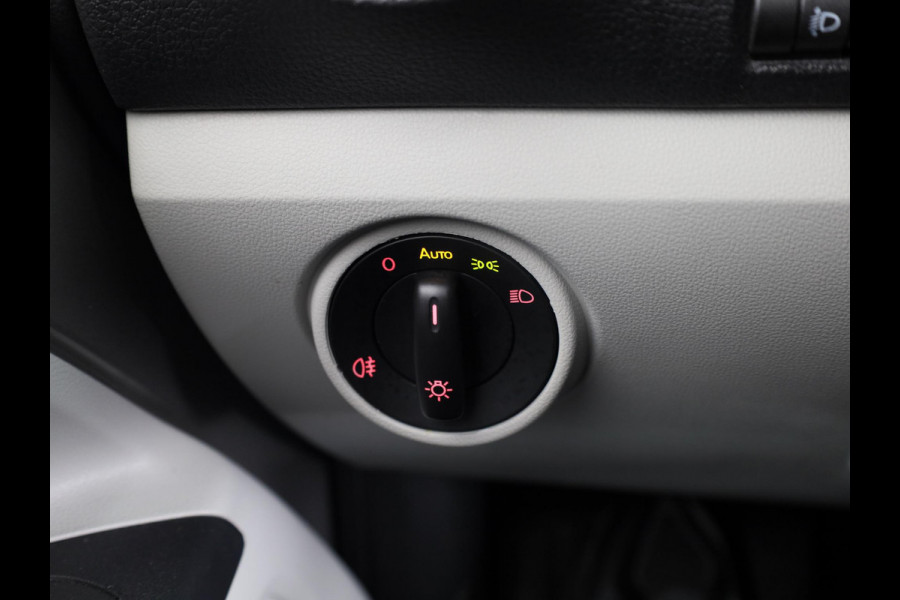 Seat Mii 1.0 Style Intense 60 pk | Navigatie via App | Airco | Parkeersensoren achter | Cruise control |