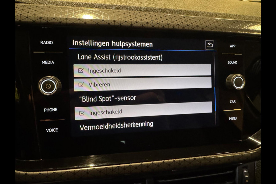 Volkswagen T-Cross 1.0 TSI 116PK DSG Style, Apple Carplay, Voll Led, ACC, Cam, Blind Spot, Private Glas, Voll Onderhouden