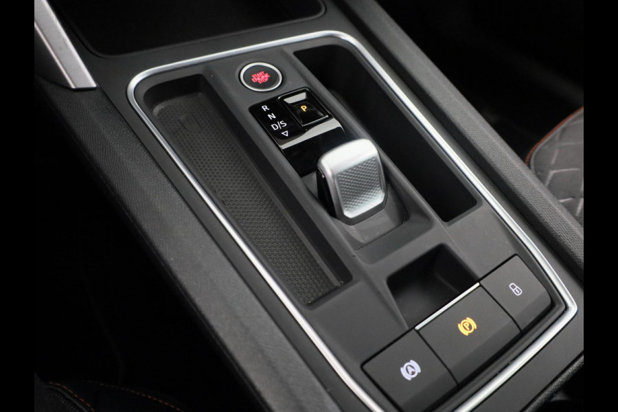 Seat Leon Sportstourer 1.5 TSI e-Hybrid FR PHEV First Edition 204 pk Automaat | Verlengde garantie | Navigatie | Parkeersensoren | Achteruitrijcamera | Adaptieve cruise control |