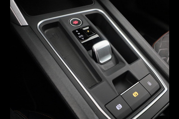Seat Leon Sportstourer 1.5 TSI e-Hybrid FR PHEV First Edition 204 pk Automaat | Verlengde garantie | Navigatie | Parkeersensoren | Achteruitrijcamera | Adaptieve cruise control |