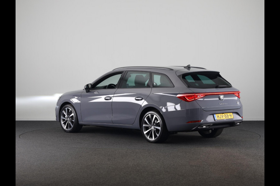 Seat Leon Sportstourer 1.5 TSI e-Hybrid FR PHEV First Edition 204 pk Automaat | Verlengde garantie | Navigatie | Parkeersensoren | Achteruitrijcamera | Adaptieve cruise control |