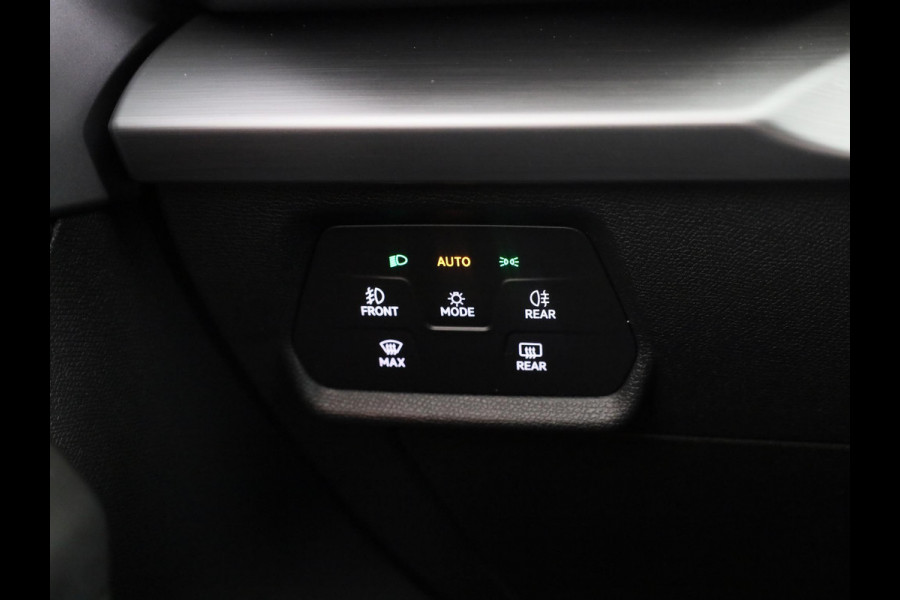 Seat Leon Sportstourer 1.5 TSI e-Hybrid FR PHEV First Edition 204 pk Automaat | Verlengde garantie | Navigatie | Parkeersensoren | Achteruitrijcamera | Adaptieve cruise control |