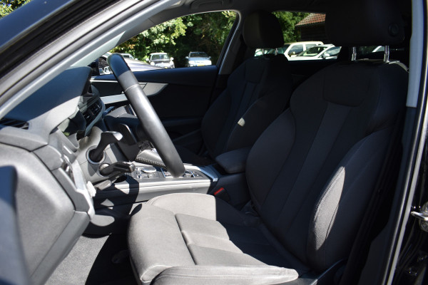 Audi A4 Avant 35 TFSI 150PK S-TRONIC SPORT EDITION NAVI/PDC/LED