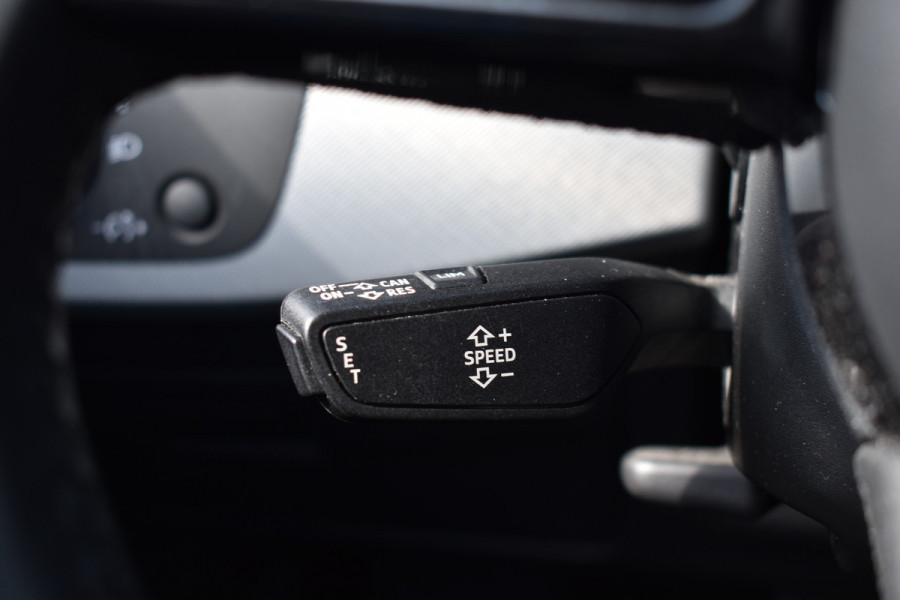 Audi A4 Avant 35 TFSI 150PK S-TRONIC SPORT EDITION NAVI/PDC/LED