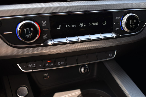 Audi A4 Avant 35 TFSI 150PK S-TRONIC SPORT EDITION NAVI/PDC/LED