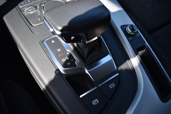 Audi A4 Avant 35 TFSI 150PK S-TRONIC SPORT EDITION NAVI/PDC/LED