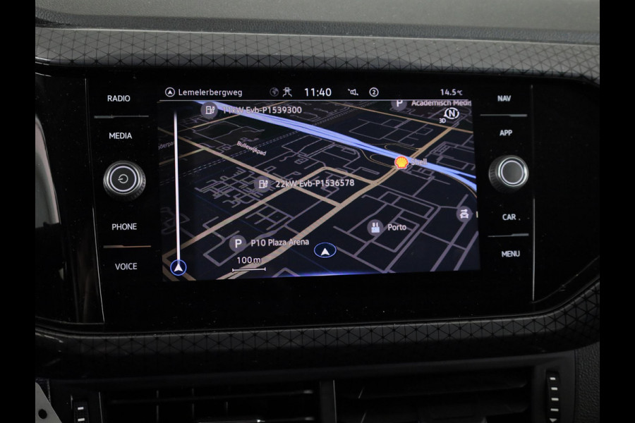 Volkswagen T-Cross 1.0 TSI Style 110 pk Automaat (DSG) | Navigatie | Parkeersensoren | Apple Carplay/Android Auto | Stoelverwarming | Voll. digitaal instrumentenpaneel |