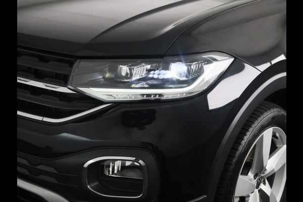 Volkswagen T-Cross 1.0 TSI Style 110 pk Automaat (DSG) | Navigatie | Parkeersensoren | Apple Carplay/Android Auto | Stoelverwarming | Voll. digitaal instrumentenpaneel |