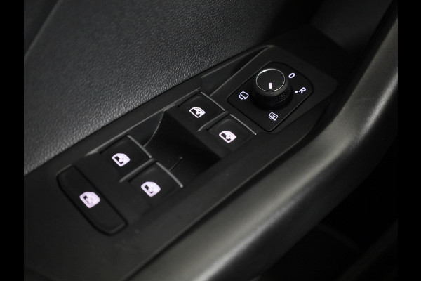 Volkswagen T-Cross 1.0 TSI Style 110 pk Automaat (DSG) | Navigatie | Parkeersensoren | Apple Carplay/Android Auto | Stoelverwarming | Voll. digitaal instrumentenpaneel |