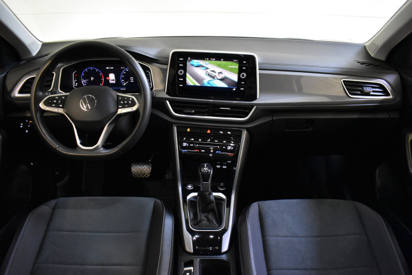 Volkswagen T-Roc 1.5 TSI 150PK DSG STYLE FABRIEKS GARANTIE VIRTUAL/CARPLAY/CAMERA