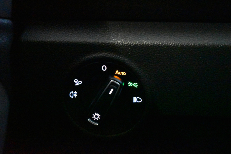 Volkswagen T-Roc 1.5 TSI 150PK DSG STYLE FABRIEKS GARANTIE VIRTUAL/CARPLAY/CAMERA