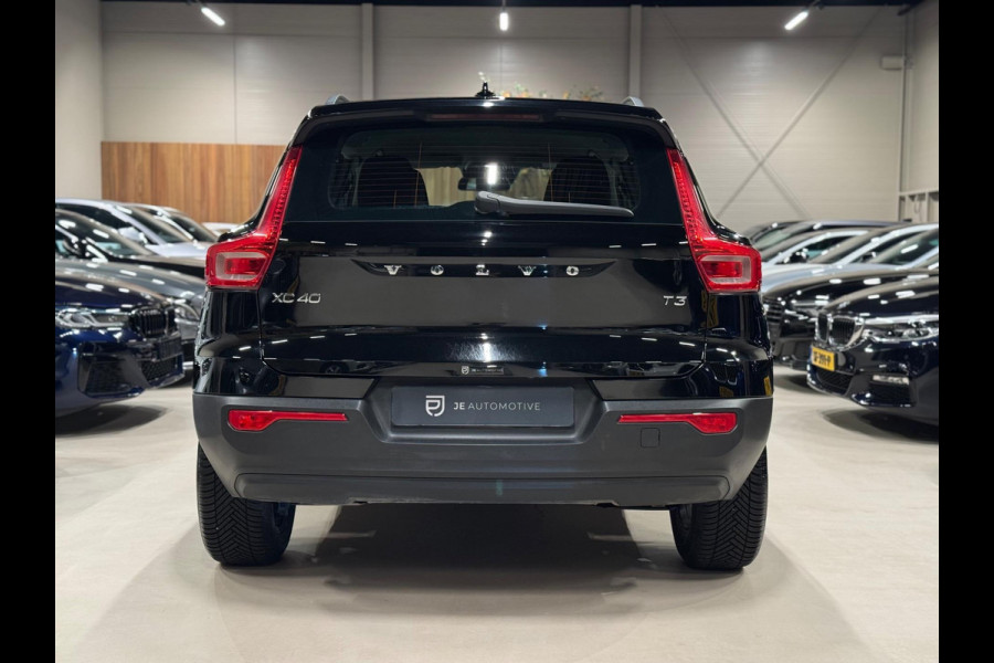 Volvo XC40 1.5 T3 163PK Momentum, Navi, Cruise, Cam, PDC, Clima, Voll Led, Bluetooth/Tel, Private Glas, Volledig Onderhouden