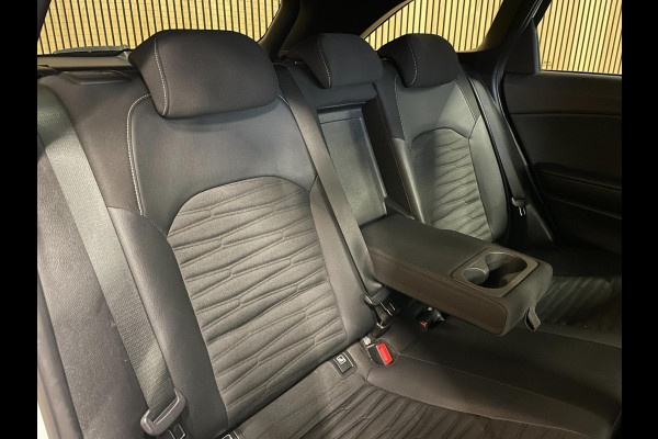 Kia Ceed Sportswagon 1.5 T-GDi GT-Line|160PK|AFN. TREKHAAK|1/2 LEDER|ACC|STOEL-,STUURVERW|CARPLAY|CAMERA|CRUISE|INCL.BTW|1e EIG.|